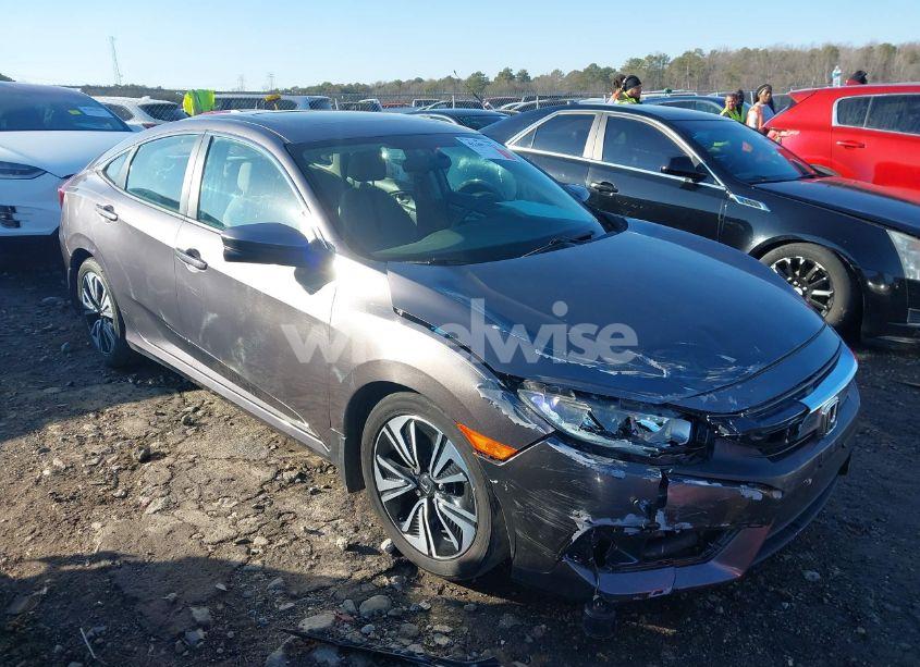 2017 Honda Civic EX-T (VIN 19XFC1F35HE021213) main photo
