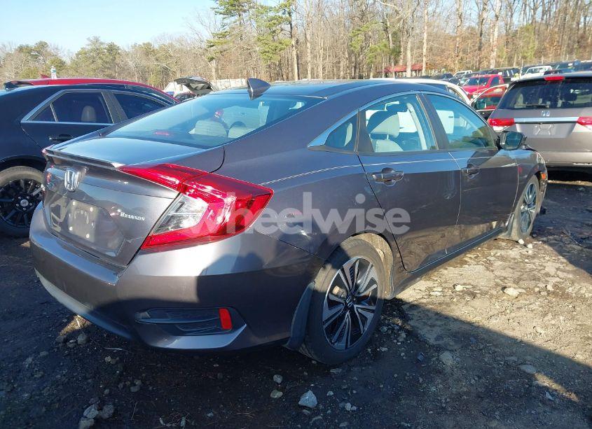 Photo 4 of 2017 Honda Civic EX-T (VIN 19XFC1F35HE021213)
