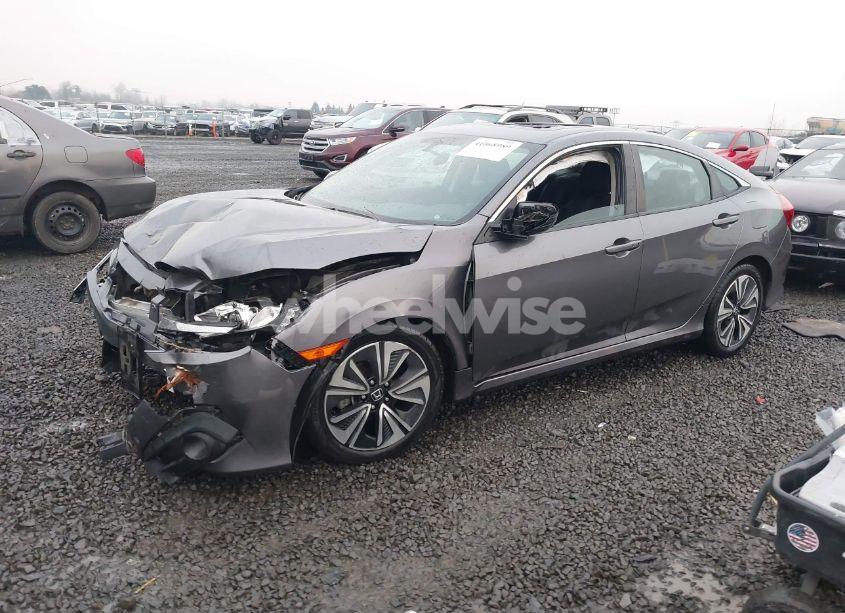 Photo 2 of 2017 Honda Civic EX-T (VIN 19XFC1F35HE213179)