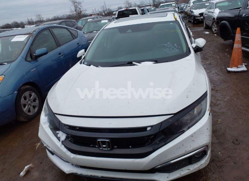 Photo 11 of 2019 Honda Civic EX (VIN 19XFC1F35KE000160)