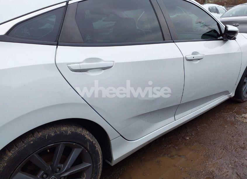 Photo 16 of 2019 Honda Civic EX (VIN 19XFC1F35KE000160)