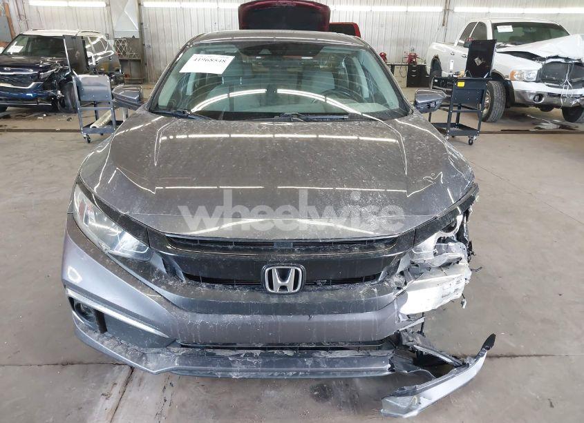 Photo 13 of 2019 Honda Civic EX (VIN 19XFC1F35KE003981)