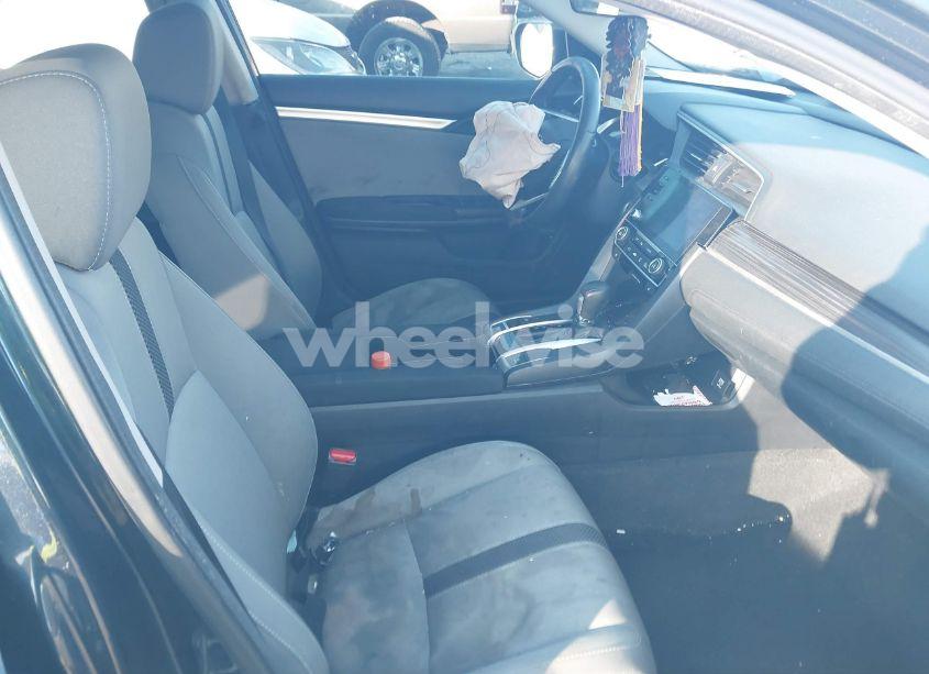 Photo 5 of 2019 Honda Civic EX (VIN 19XFC1F35KE015855)