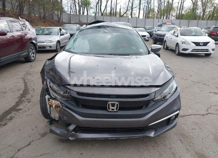 Photo 13 of 2019 Honda Civic EX (VIN 19XFC1F35KE016973)