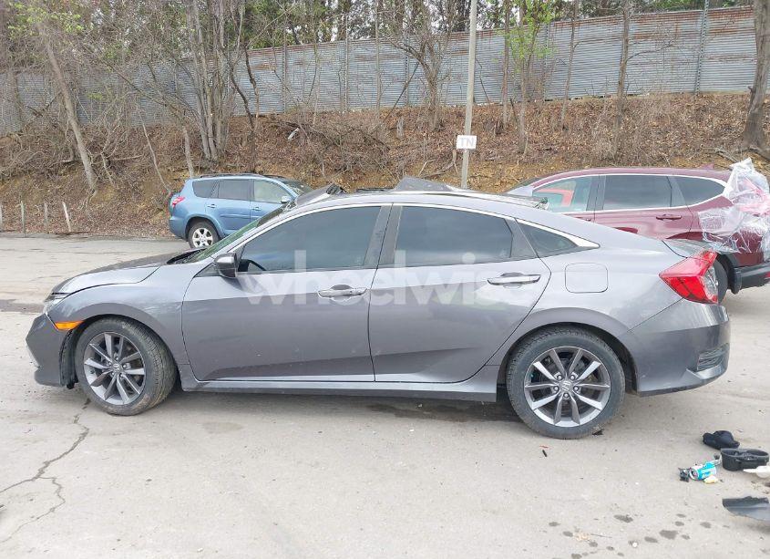 Photo 15 of 2019 Honda Civic EX (VIN 19XFC1F35KE016973)