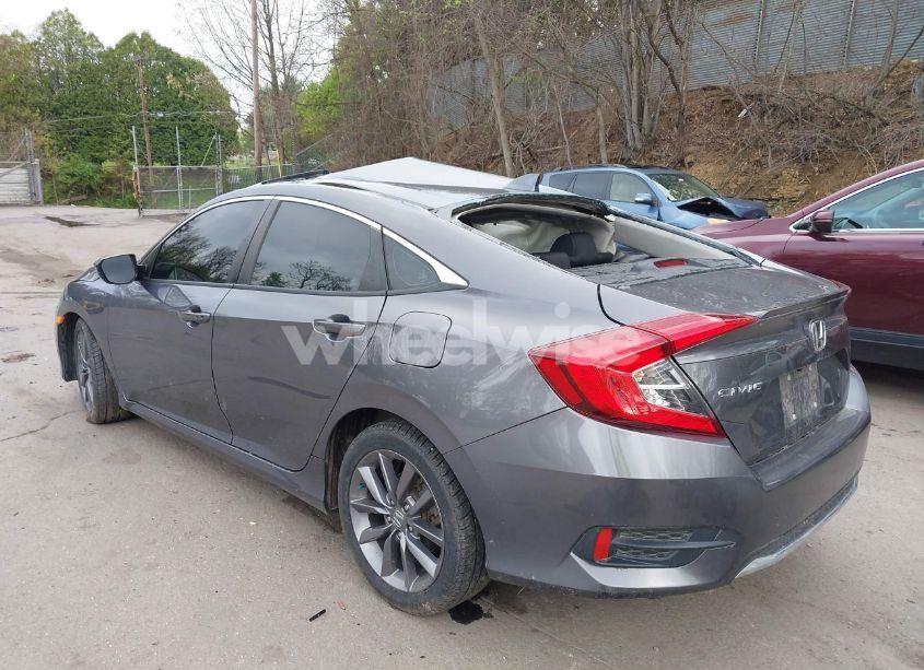 Photo 3 of 2019 Honda Civic EX (VIN 19XFC1F35KE016973)