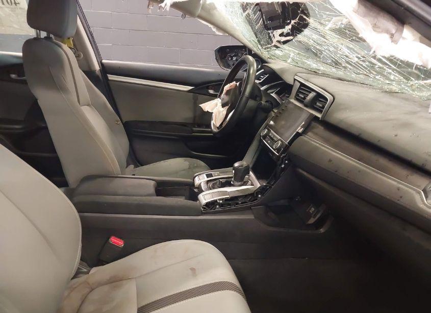 Photo 5 of 2019 Honda Civic EX (VIN 19XFC1F35KE203999)