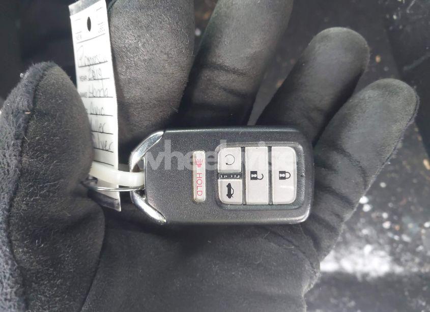 Photo 11 of 2019 Honda Civic EX (VIN 19XFC1F35KE208149)