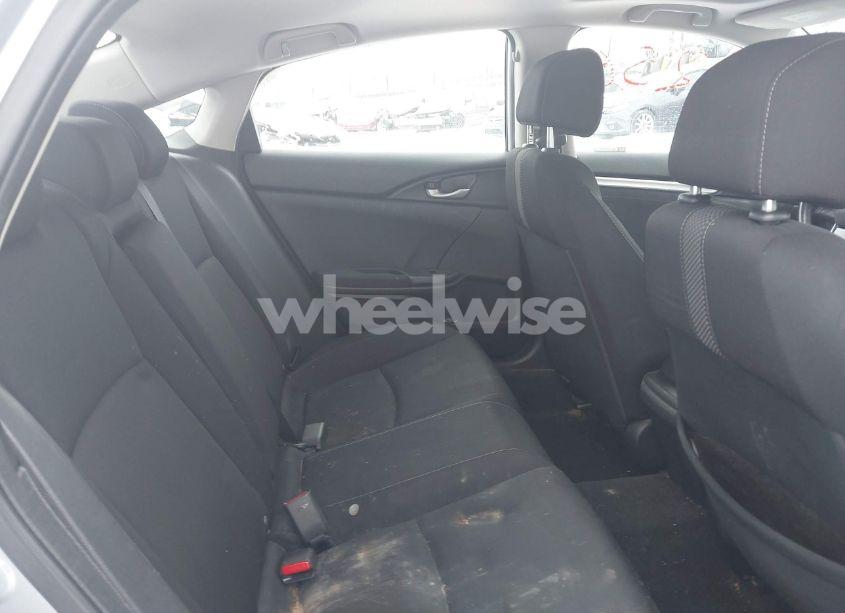 Photo 8 of 2019 Honda Civic EX (VIN 19XFC1F35KE208149)