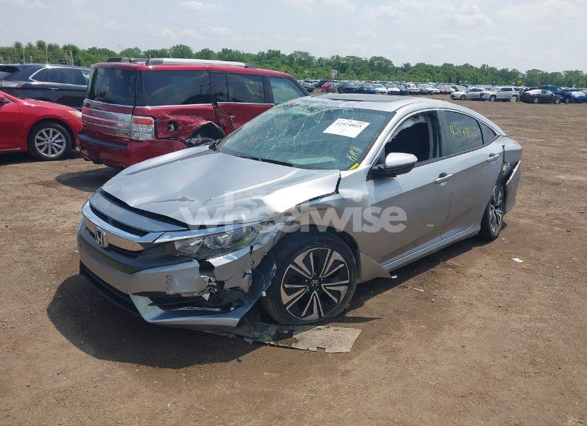 Photo 2 of 2016 Honda Civic EX-T (VIN 19XFC1F36GE009425)