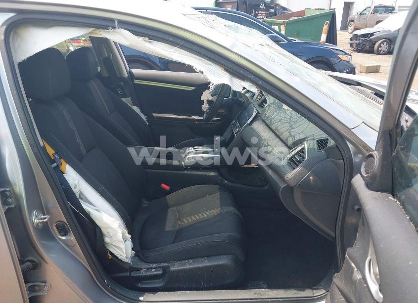 Photo 5 of 2016 Honda Civic EX-T (VIN 19XFC1F36GE009425)