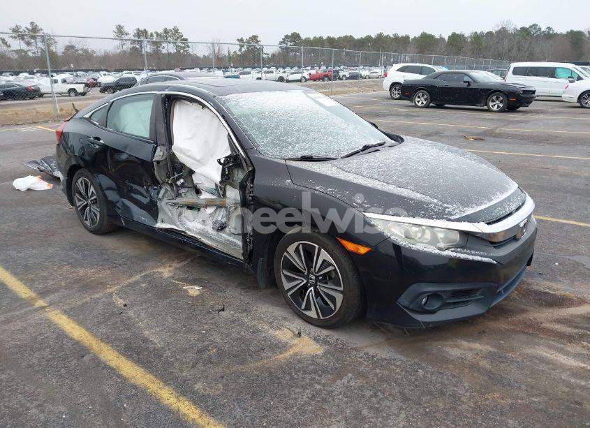 2016 Honda Civic EX-T (VIN 19XFC1F36GE013667) main photo