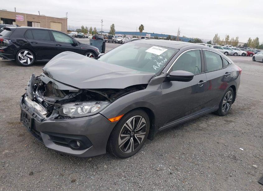 Photo 2 of 2017 Honda Civic EX-T (VIN 19XFC1F36HE004078)