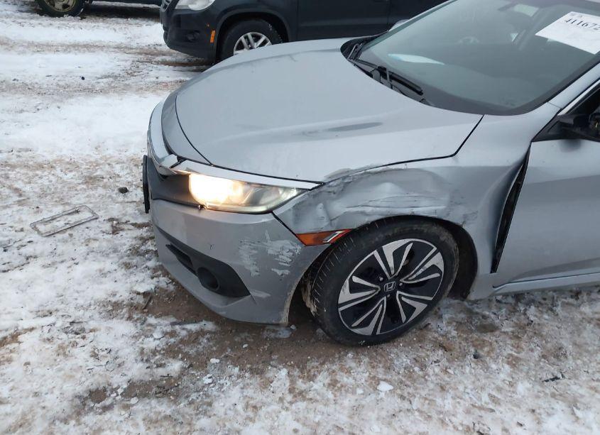 Photo 6 of 2017 Honda Civic EX-T (VIN 19XFC1F36HE004999)