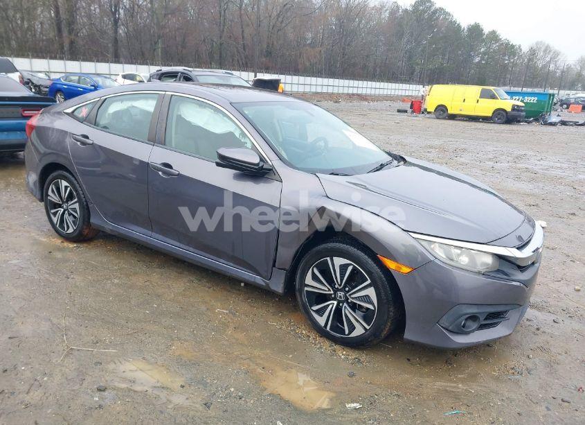 2017 Honda Civic EX-T (VIN 19XFC1F36HE006283) main photo