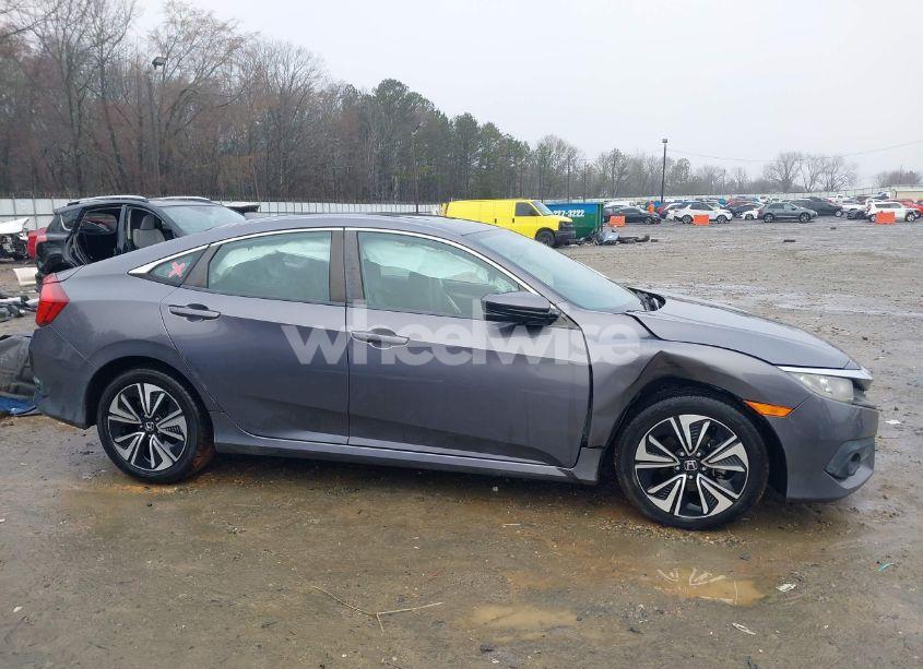 Photo 13 of 2017 Honda Civic EX-T (VIN 19XFC1F36HE006283)