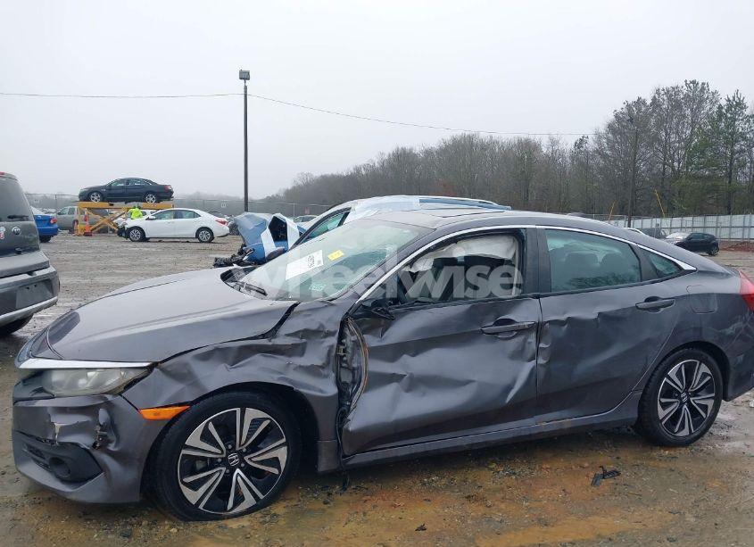Photo 6 of 2017 Honda Civic EX-T (VIN 19XFC1F36HE006283)
