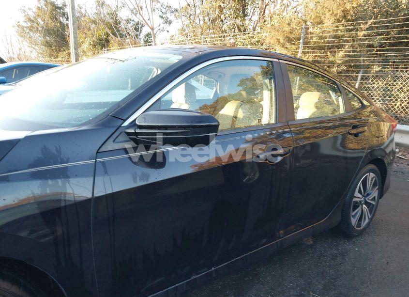 Photo 14 of 2017 Honda Civic EX-T (VIN 19XFC1F36HE010673)