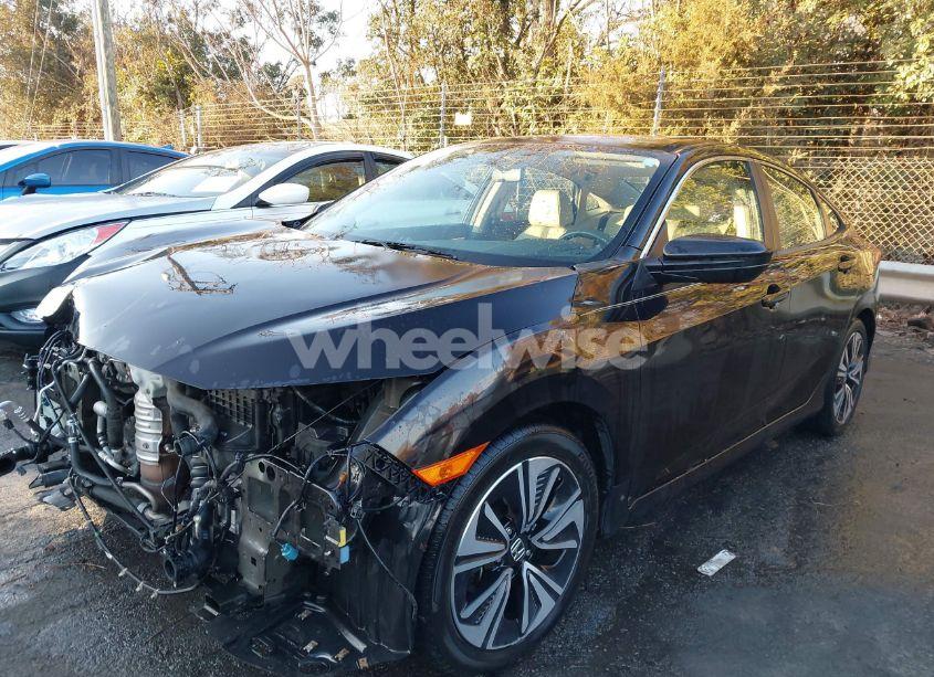 Photo 2 of 2017 Honda Civic EX-T (VIN 19XFC1F36HE010673)