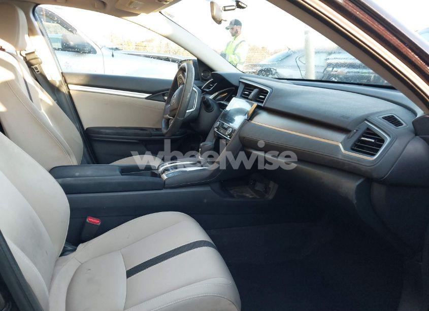 Photo 5 of 2017 Honda Civic EX-T (VIN 19XFC1F36HE010673)