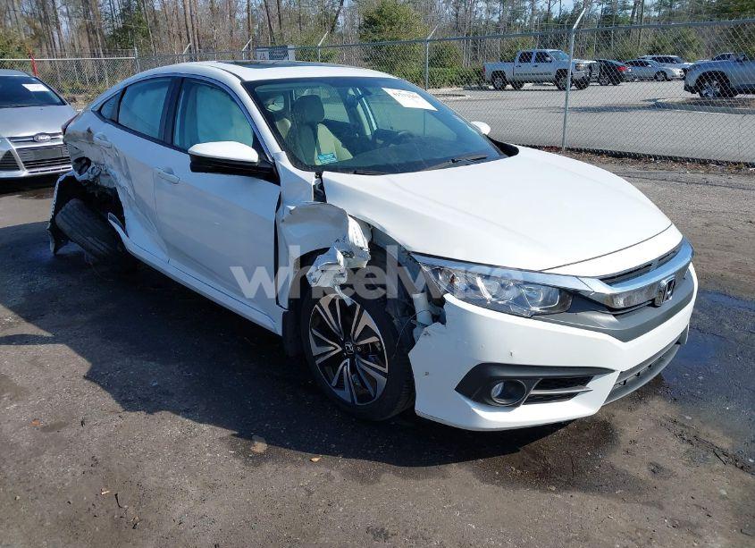 2017 Honda Civic EX-T (VIN 19XFC1F36HE017736) main photo