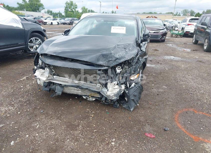 Photo 6 of 2019 Honda Civic EX (VIN 19XFC1F36KE002399)