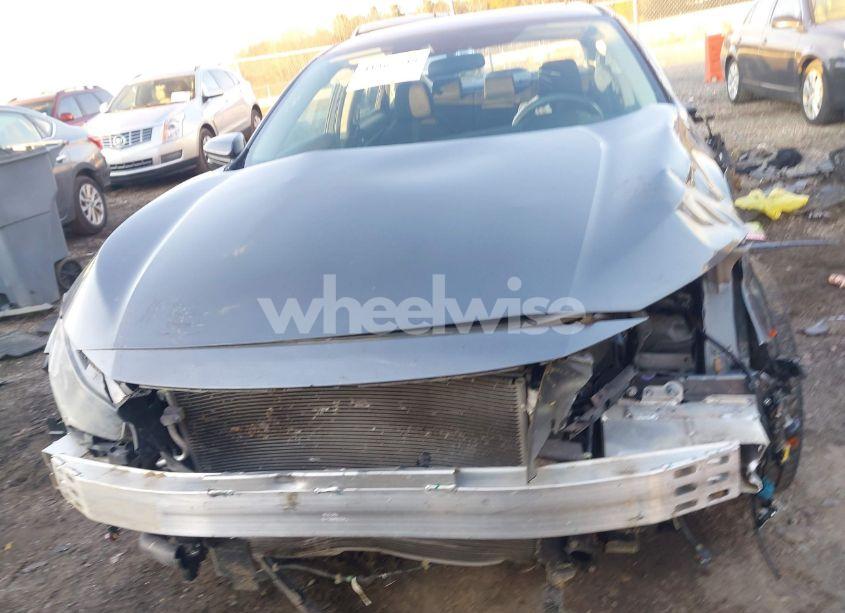 Photo 13 of 2019 Honda Civic EX (VIN 19XFC1F36KE002421)