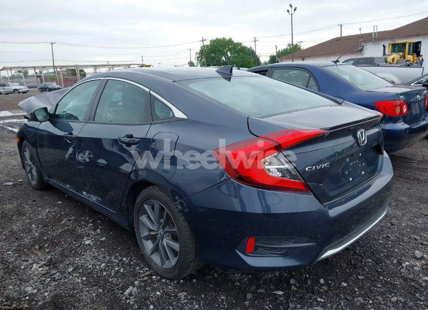 Photo 3 of 2019 Honda Civic EX (VIN 19XFC1F36KE201274)