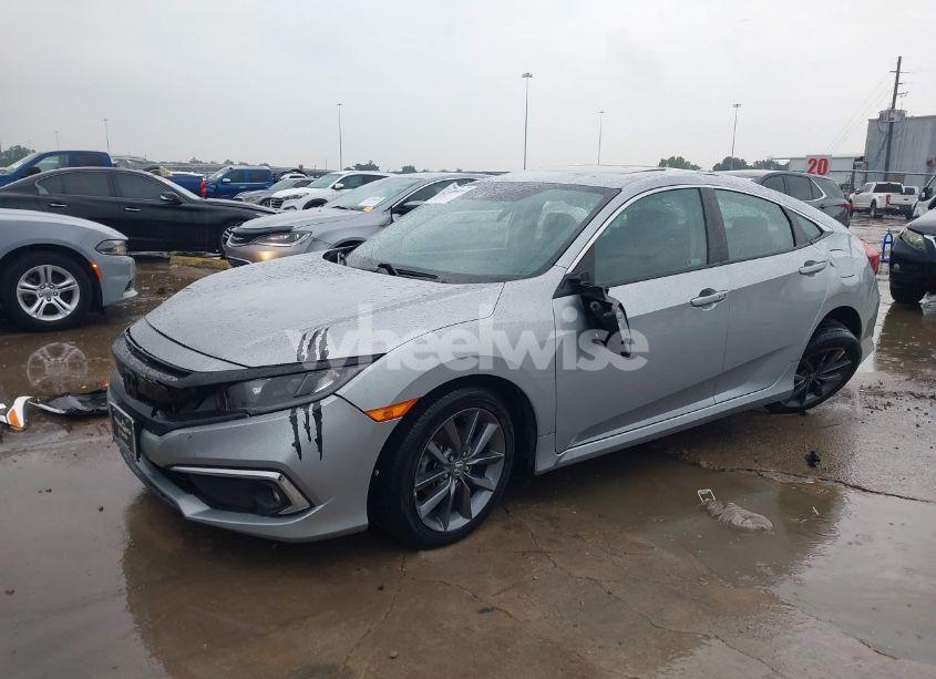 Photo 2 of 2019 Honda Civic EX (VIN 19XFC1F36KE210718)