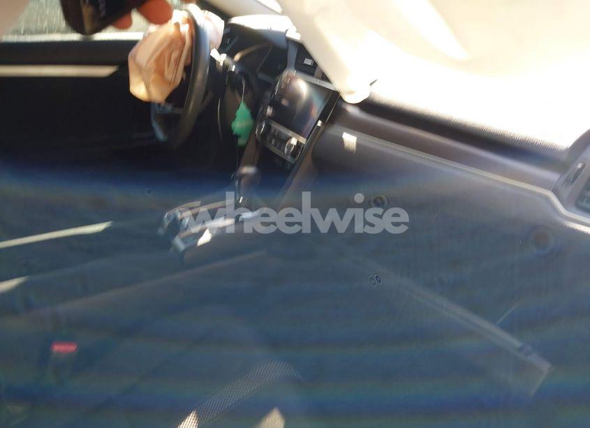 Photo 5 of 2020 Honda Civic EX (VIN 19XFC1F36LE220280)