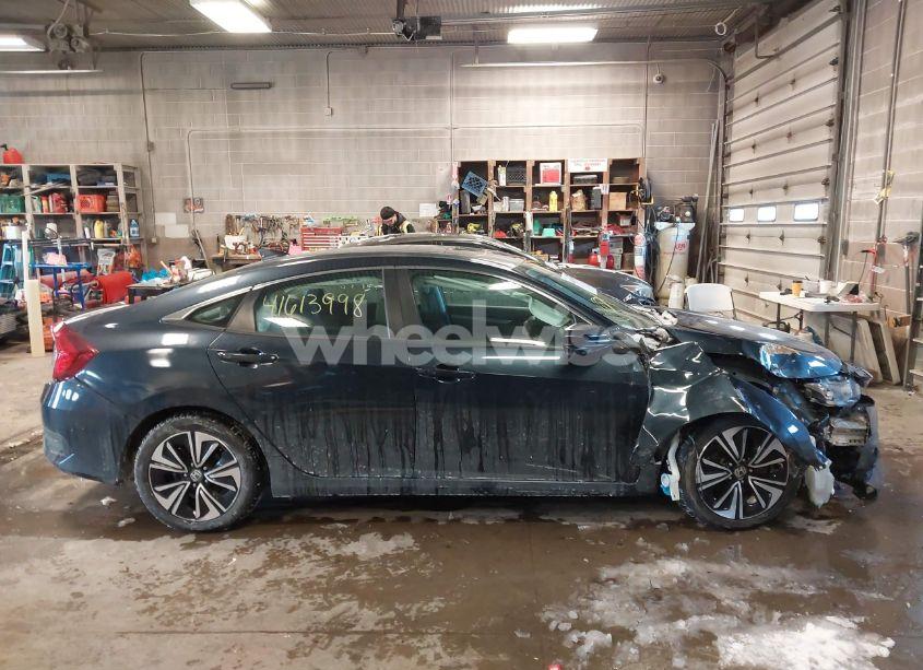 Photo 13 of 2016 Honda Civic EX-T (VIN 19XFC1F37GE034771)