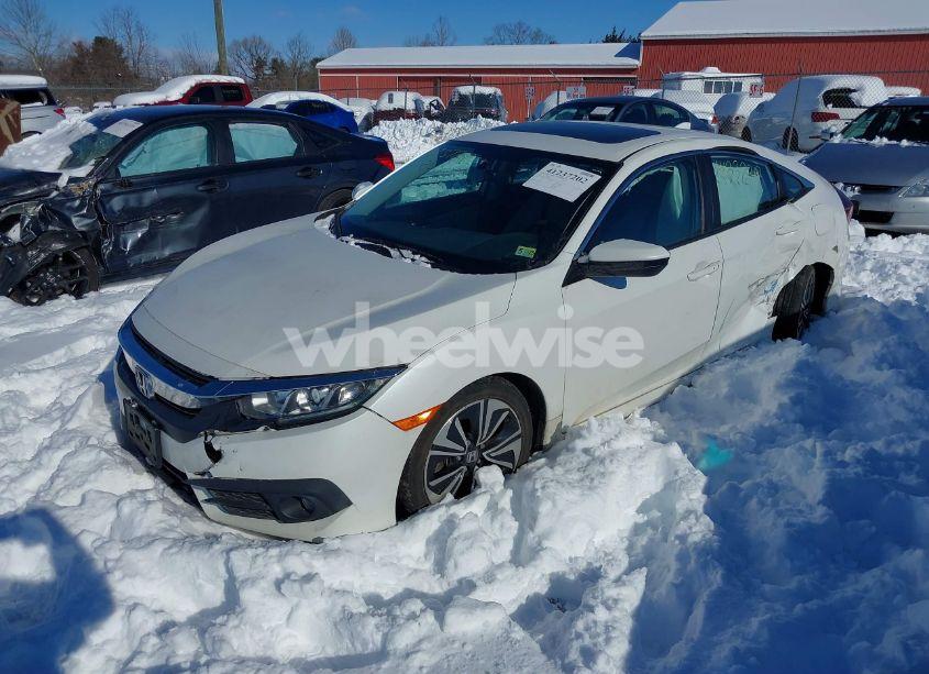 Photo 2 of 2016 Honda Civic EX-T (VIN 19XFC1F37GE211559)