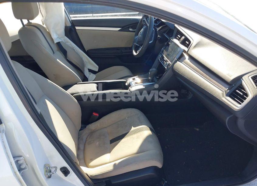 Photo 5 of 2016 Honda Civic EX-T (VIN 19XFC1F37GE211559)