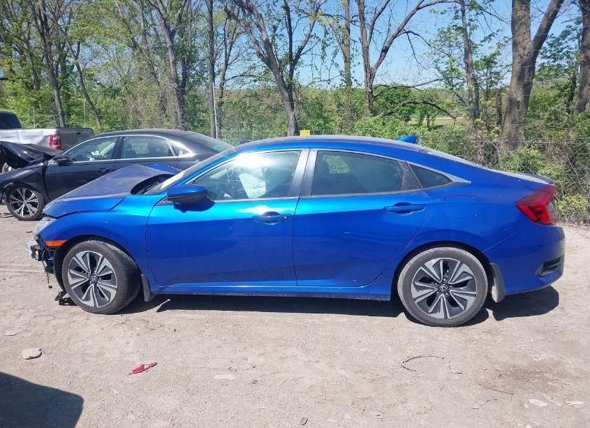 Photo 15 of 2017 Honda Civic EX-T (VIN 19XFC1F37HE001786)