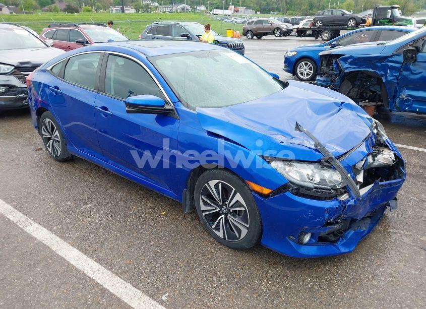 2017 Honda Civic EX-T (VIN 19XFC1F37HE032035) main photo