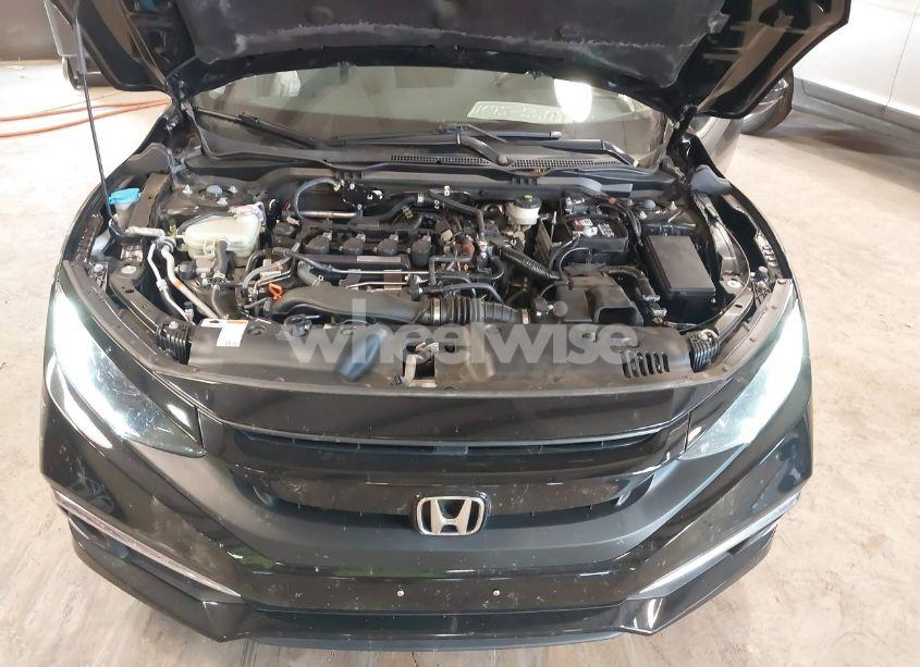 Photo 10 of 2019 Honda Civic EX (VIN 19XFC1F37KE002038)