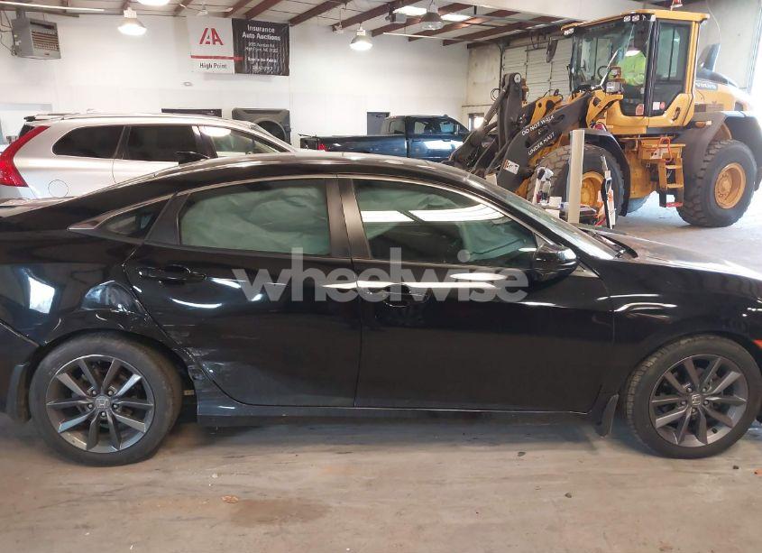 Photo 13 of 2019 Honda Civic EX (VIN 19XFC1F37KE002038)