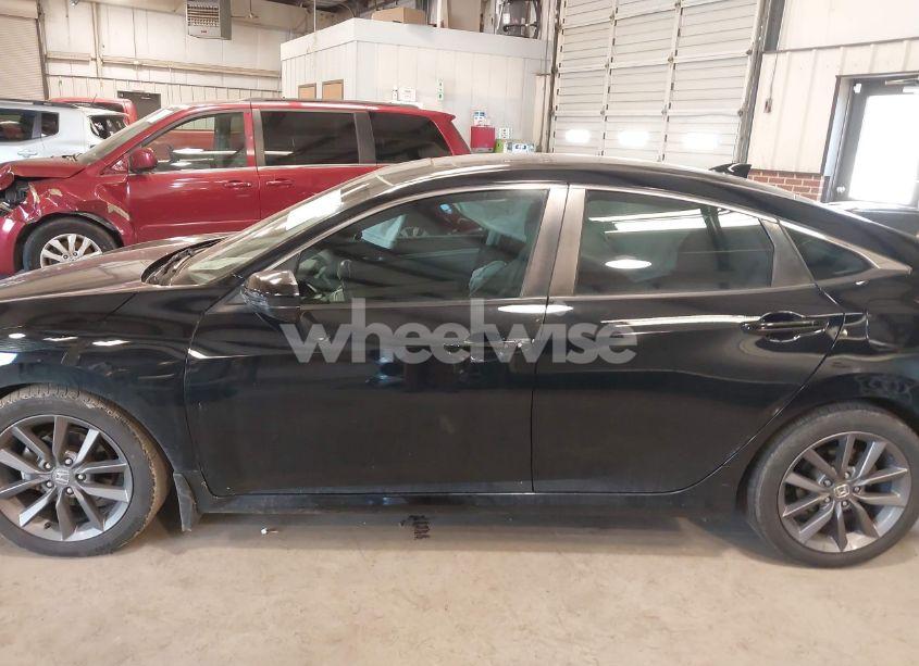 Photo 14 of 2019 Honda Civic EX (VIN 19XFC1F37KE002038)