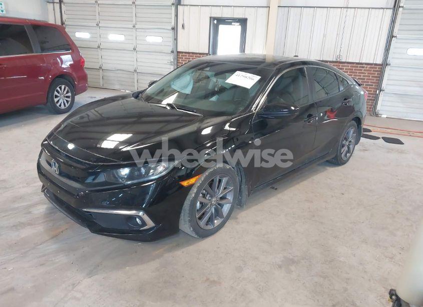 Photo 2 of 2019 Honda Civic EX (VIN 19XFC1F37KE002038)