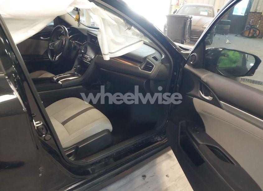 Photo 5 of 2019 Honda Civic EX (VIN 19XFC1F37KE002038)