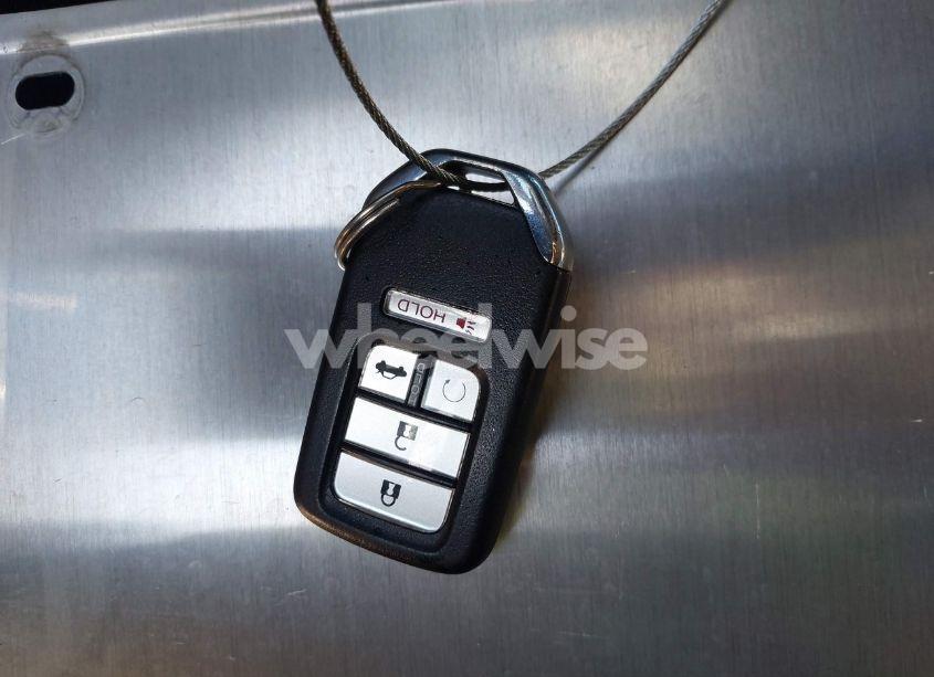 Photo 11 of 2019 Honda Civic EX (VIN 19XFC1F37KE009913)