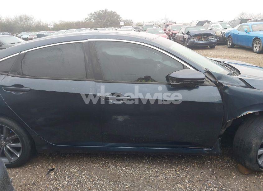 Photo 13 of 2019 Honda Civic EX (VIN 19XFC1F37KE009913)