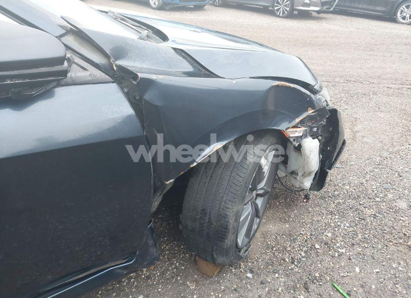 Photo 18 of 2019 Honda Civic EX (VIN 19XFC1F37KE009913)