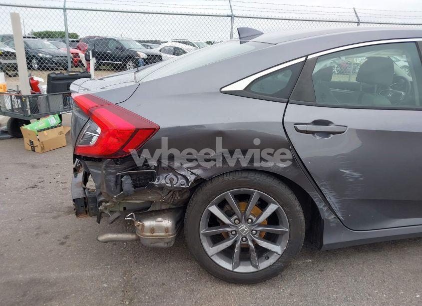 Photo 6 of 2019 Honda Civic EX (VIN 19XFC1F37KE014769)