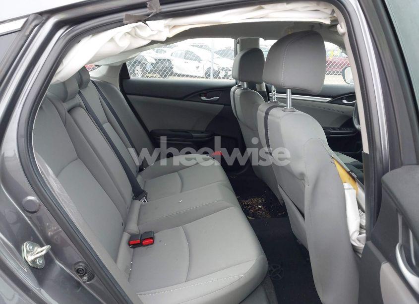 Photo 8 of 2019 Honda Civic EX (VIN 19XFC1F37KE014769)