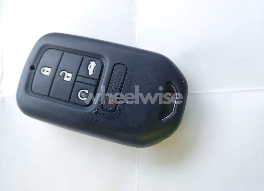 Photo 11 of 2019 Honda Civic EX (VIN 19XFC1F37KE201526)