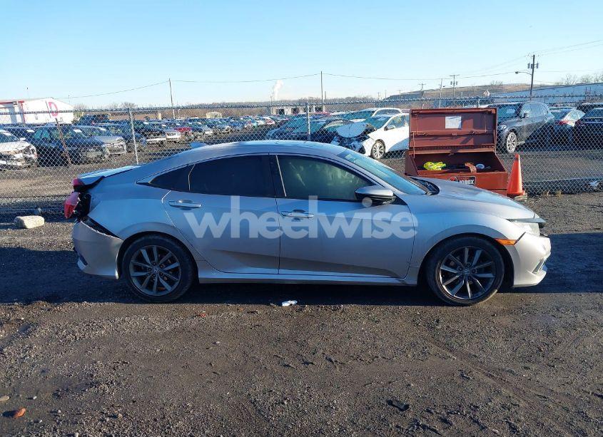 Photo 13 of 2019 Honda Civic EX (VIN 19XFC1F37KE201526)