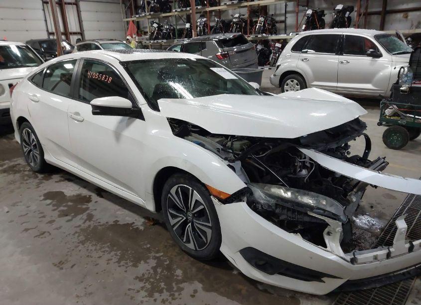 2016 Honda Civic EX-T (VIN 19XFC1F38GE004579) main photo