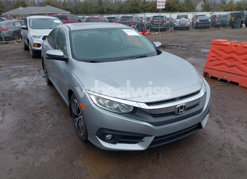 2016 Honda Civic EX-T (VIN 19XFC1F38GE015808) main photo