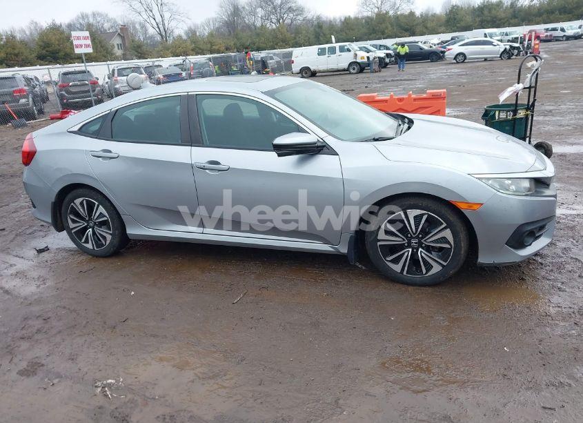 Photo 13 of 2016 Honda Civic EX-T (VIN 19XFC1F38GE015808)